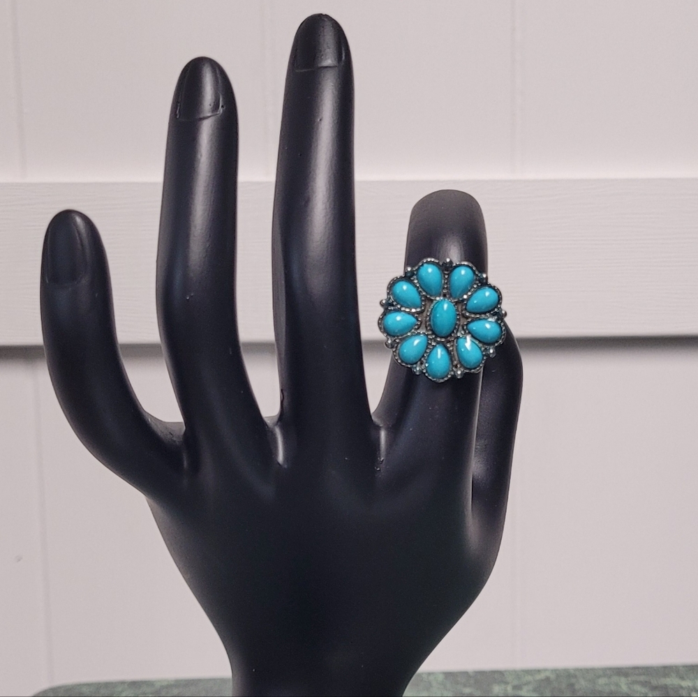 Hand Crafted Turquoise Petal Ring Size 7